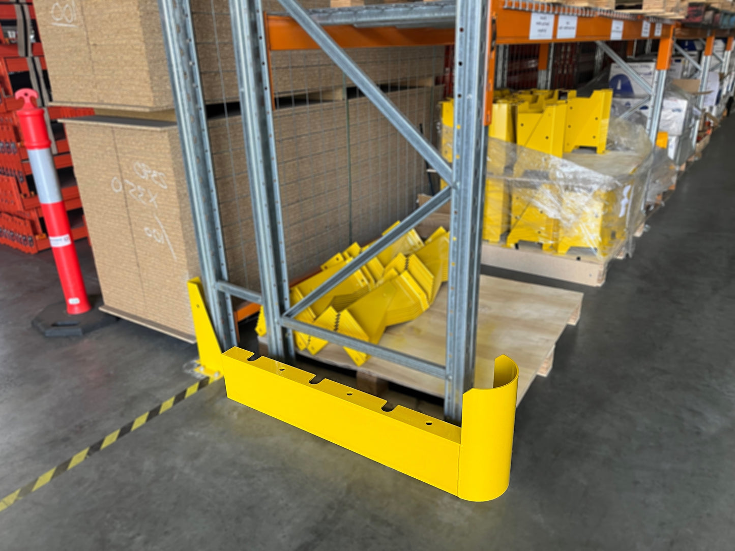 Side Barrier Rack AXIS Aisle Barrier Single Deep (Single End Right) | ReadyRack