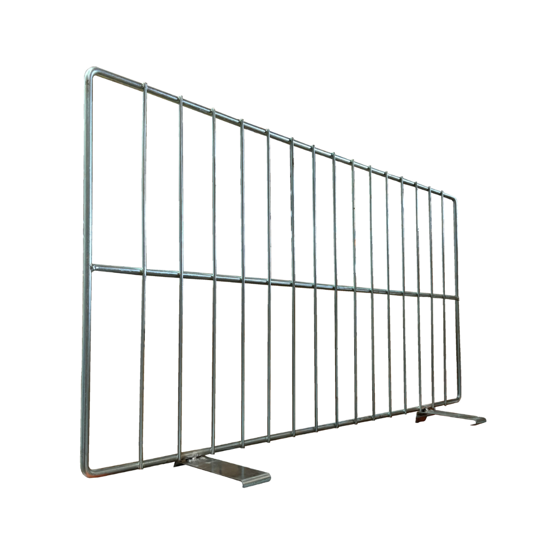 Heavy-duty pallet racking wire mesh divider panel for separating stock and improving warehouse organisation on mesh decking systems.