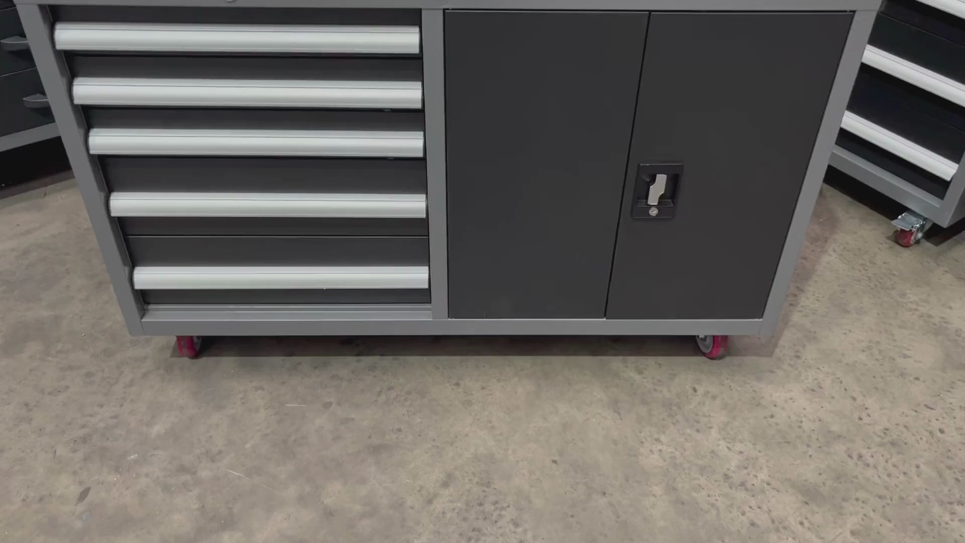ReadyRack Workshop Mobile Workbench 1200